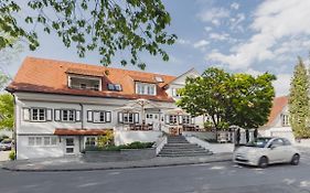 Hotel Caraleon